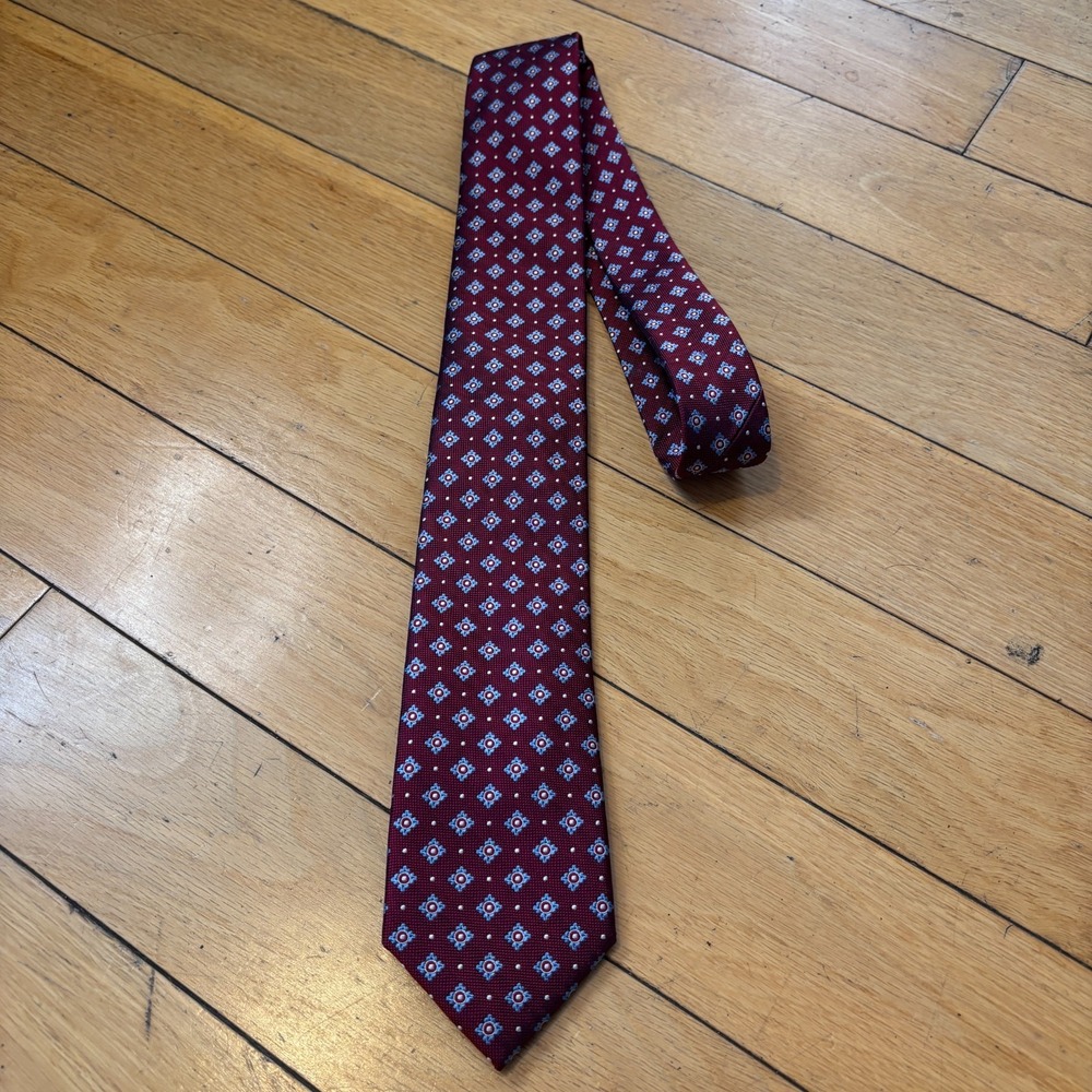 Jos A Bank Heritage Collection Silk Jacquard Tie Burgundy Blue Medallion Foulard